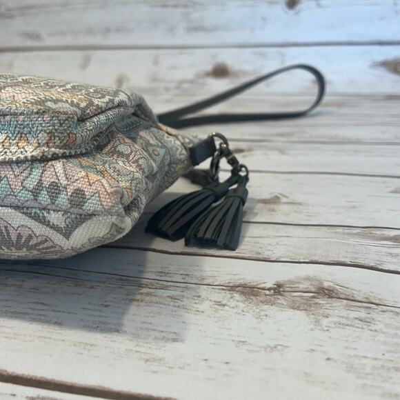 Sakroots Camden Crossbody Handbag in Pastel One World - Picture 8 of 15